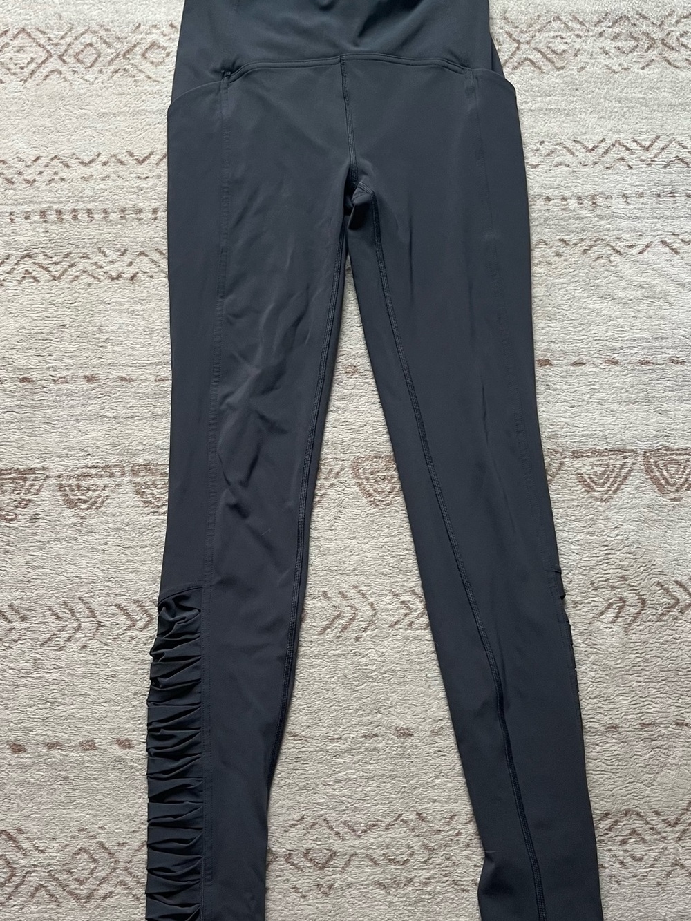 lululemon athletica gray Athletic Leggings size 4